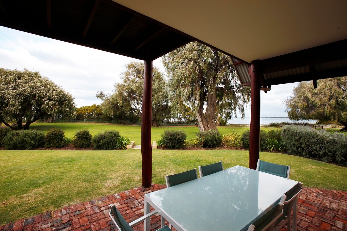 Beachfront Harmony Dunsborough gallery image 2