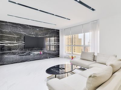 Waterfront Luxury 3+1 BR in JBR, Dubai