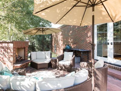 Re-Imagined Brick Bungalow In Charming Bonnie Brae