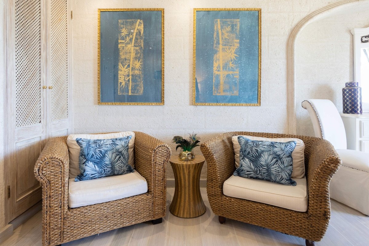 Villa Azzurro at Old Trees gallery image 4