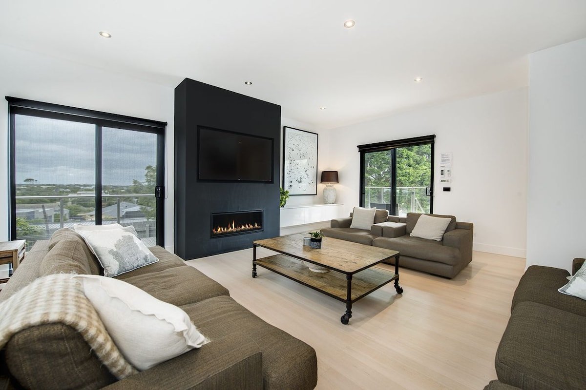 Corfu Sorrento – *Hurry! Book Now! Linen Included! gallery image 3