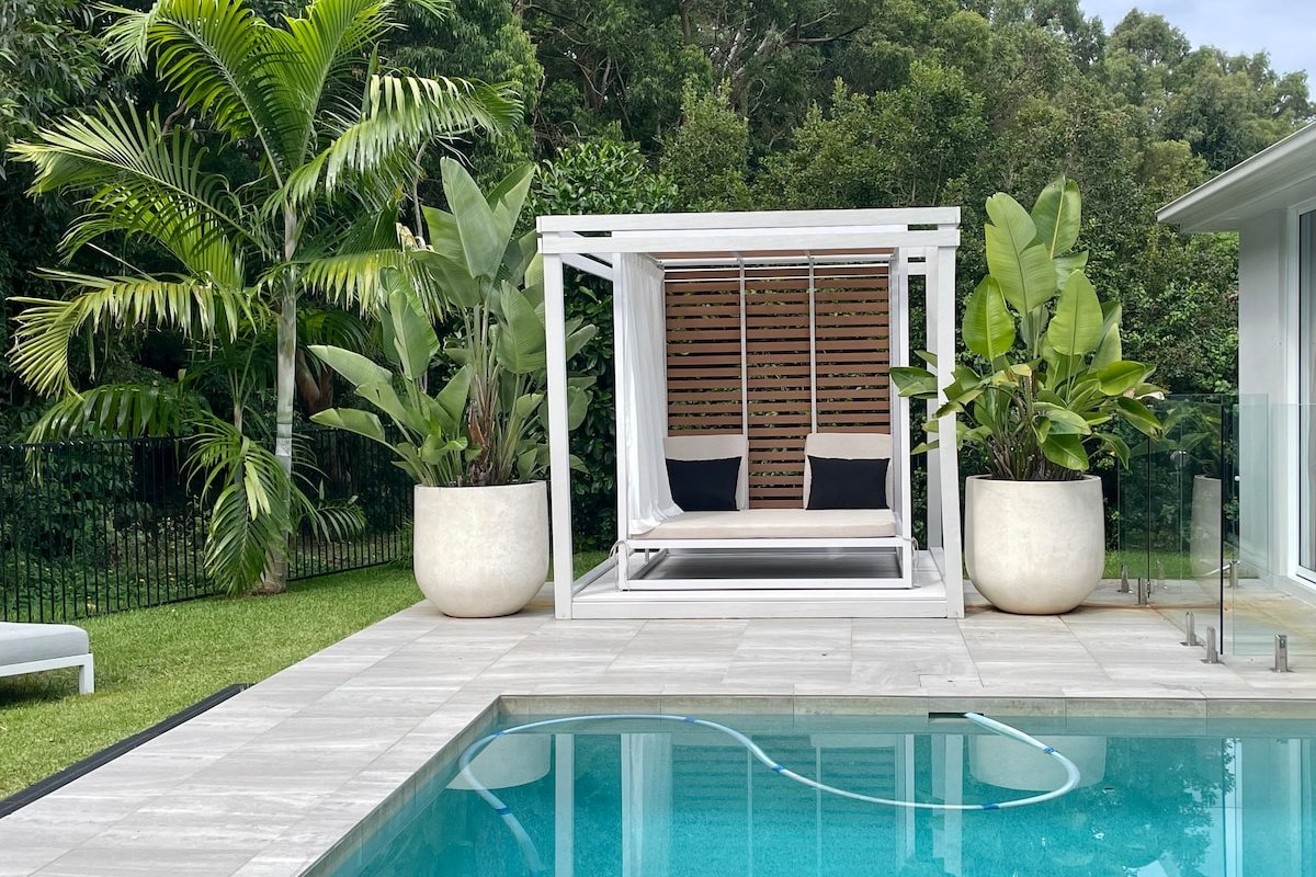 “The Bach Noosa Family Retreat” gallery image 2