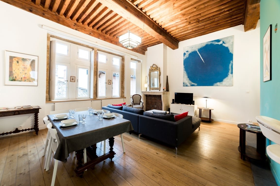 Large duplex in the heart of Old Lyon gallery image 2
