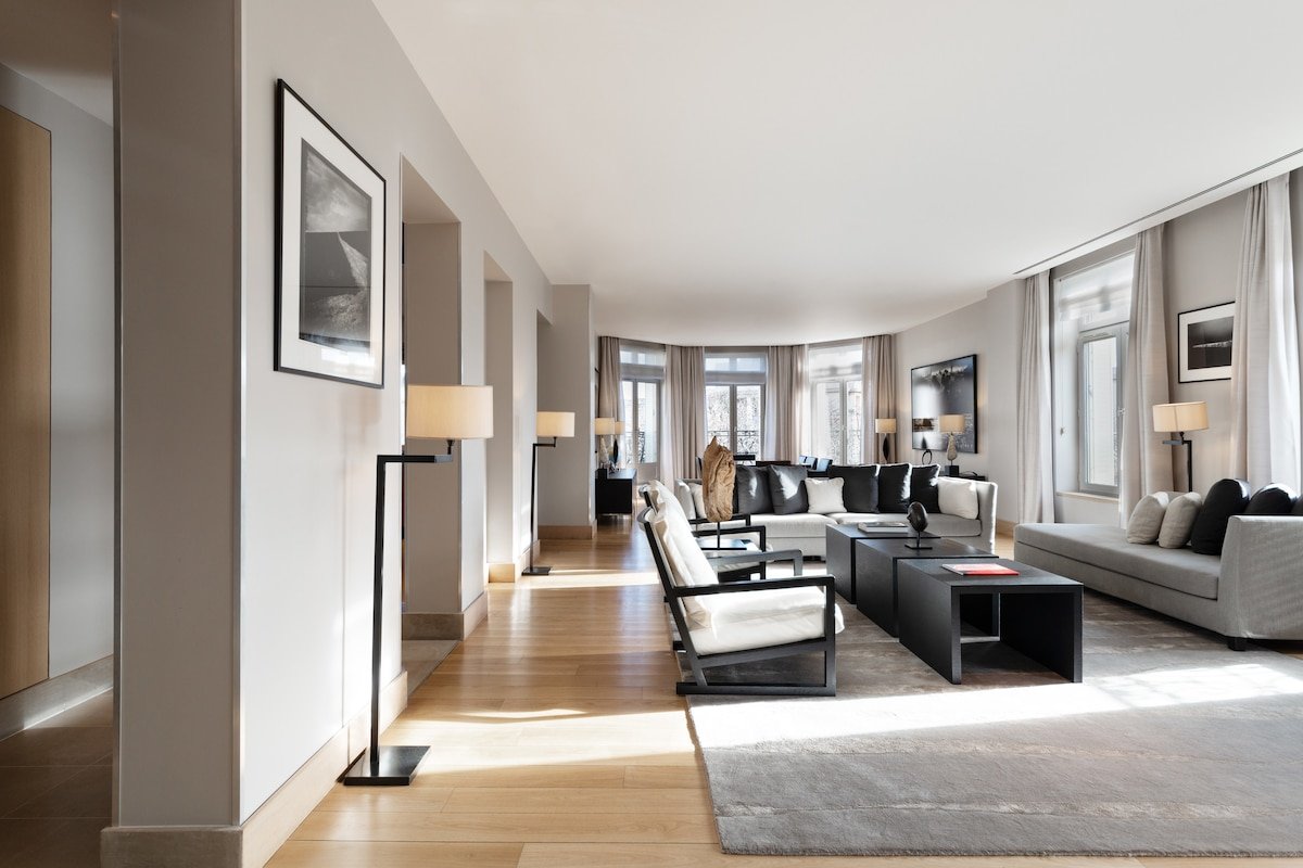 2 Bedroom Eiffel Apartment gallery image 3