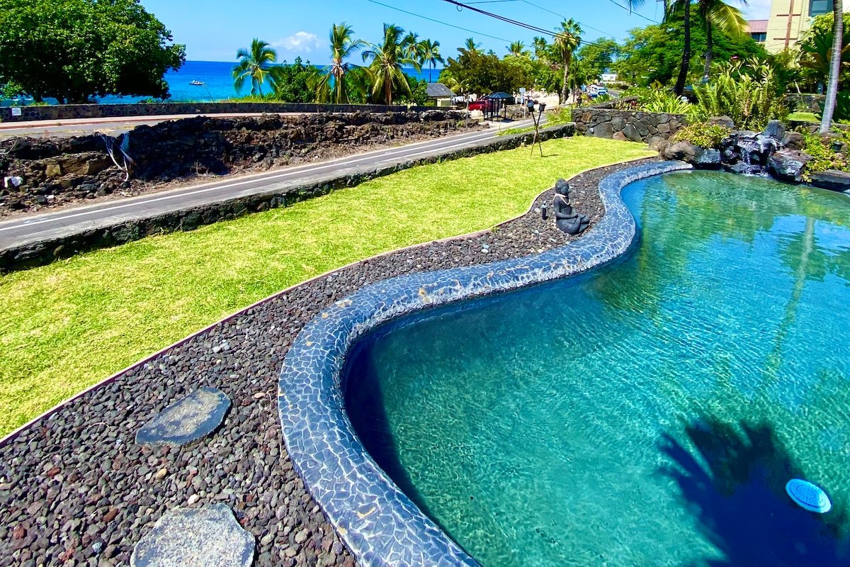 Magic Sands Beachfront!-gated house, sleeps 18. gallery image 5