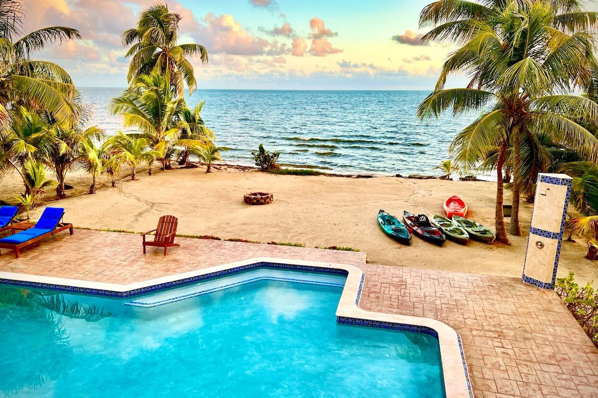 Beachfront Villa with a Pool and 360° Views gallery image 4