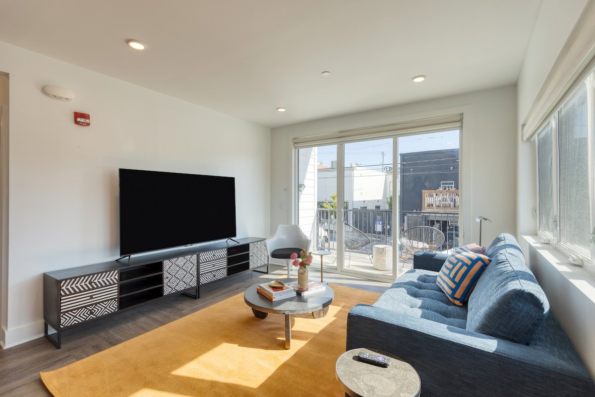 The Carter by AvantStay | 5th Floor, 15 Bedrooms gallery image 5