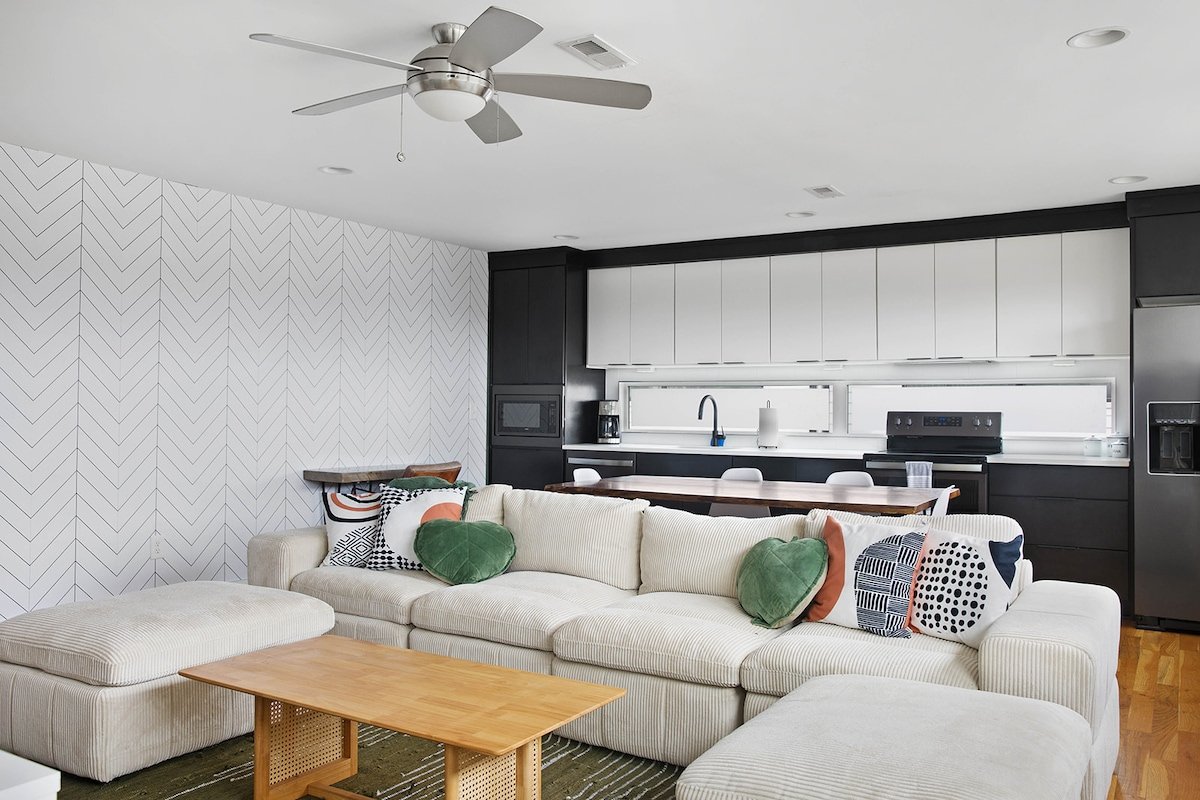 ~ Music City Views ~ Sleeps 24! 2 Homes! gallery image 5