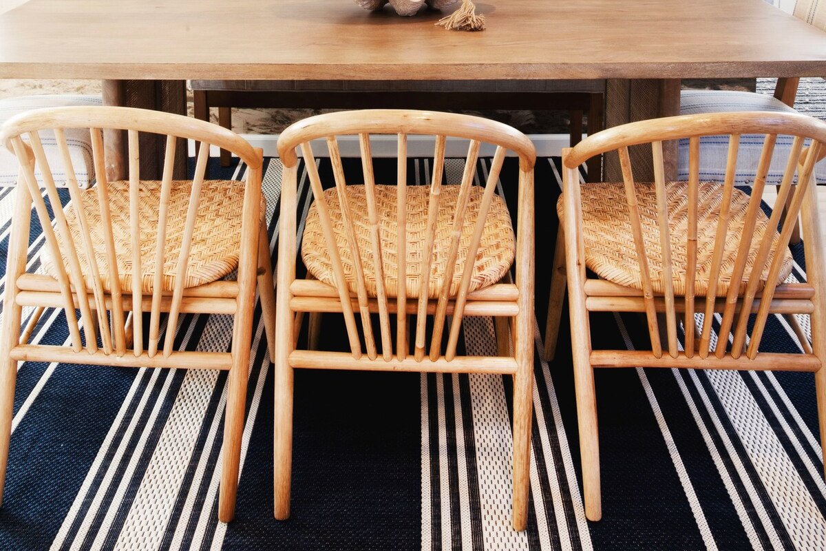 Spacious Newport Home • Yard + Firepit • Parking gallery image 4