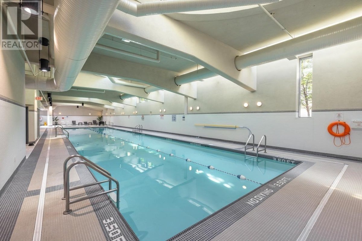 Spacious 3 Bedroom Condo with 5 Star Amenities gallery image 5