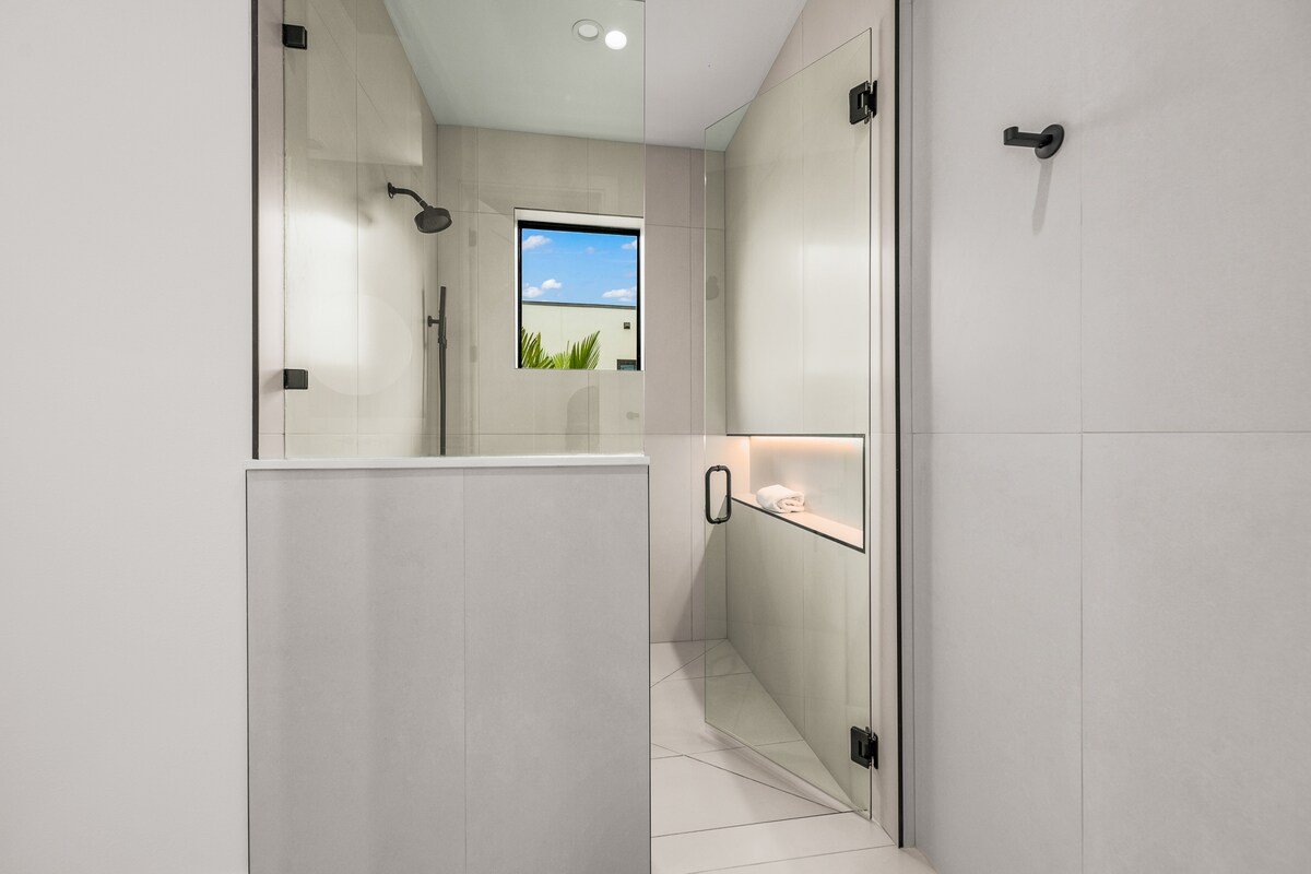 New Home w/ Incredible Rooftop Deck!- Just Breathe gallery image 5