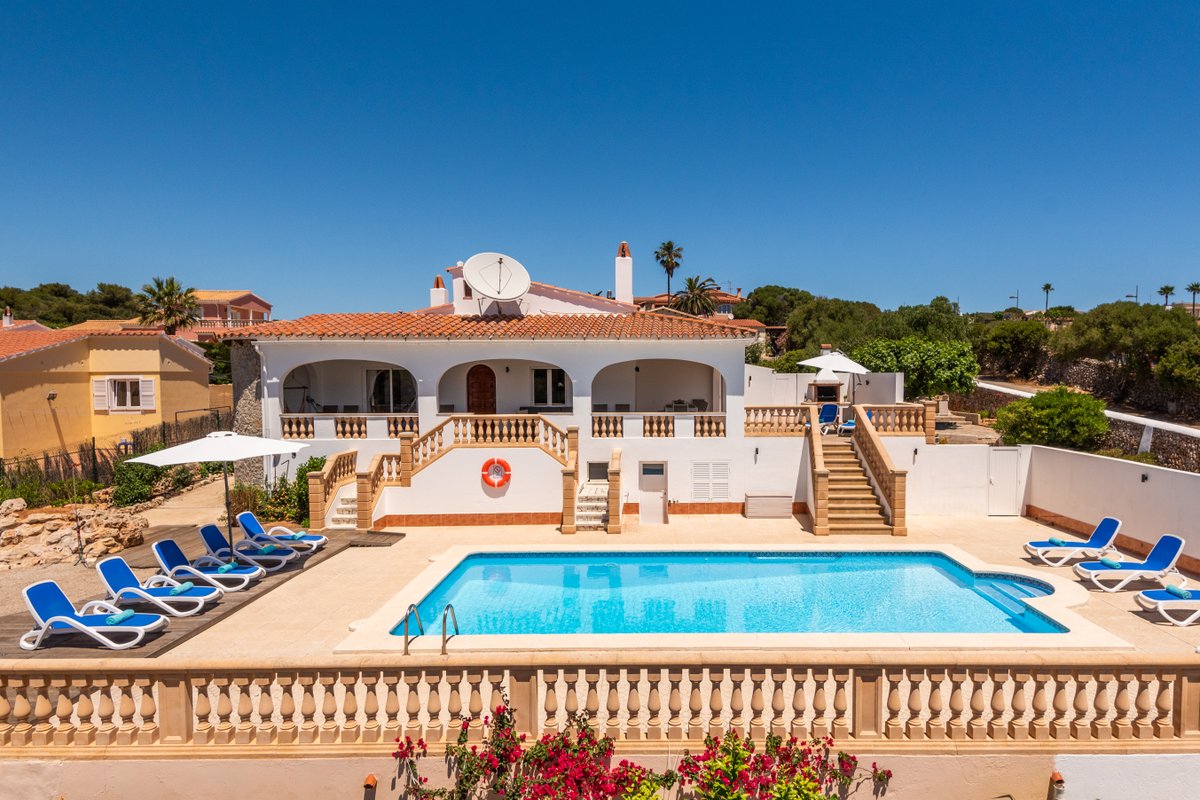 Punta Prima Luxury Villa, sea view, close to beach