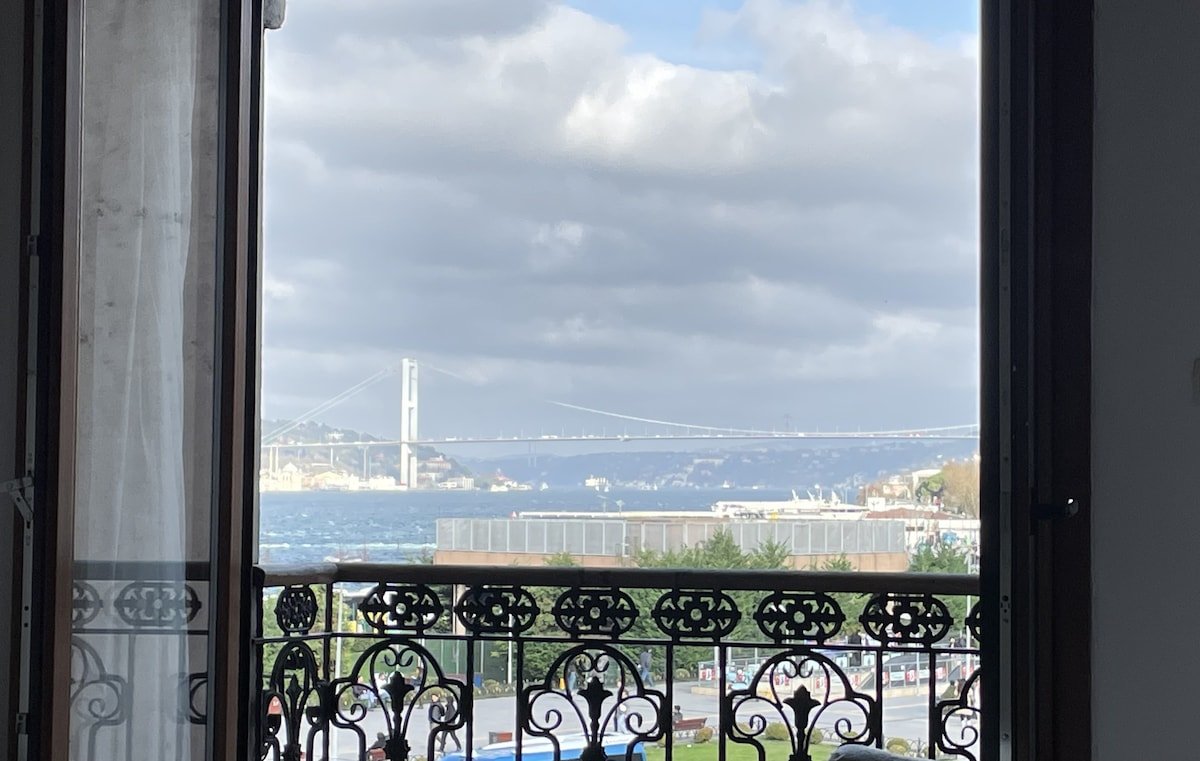 Sea View,Old City,Maiden’s Tower and Metro. gallery image 3