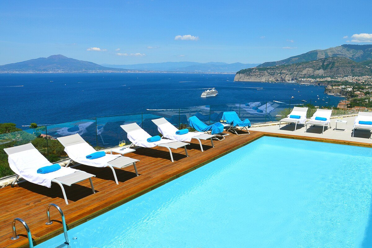 Villa Di Nola – Luxury Home – lux gallery image 2