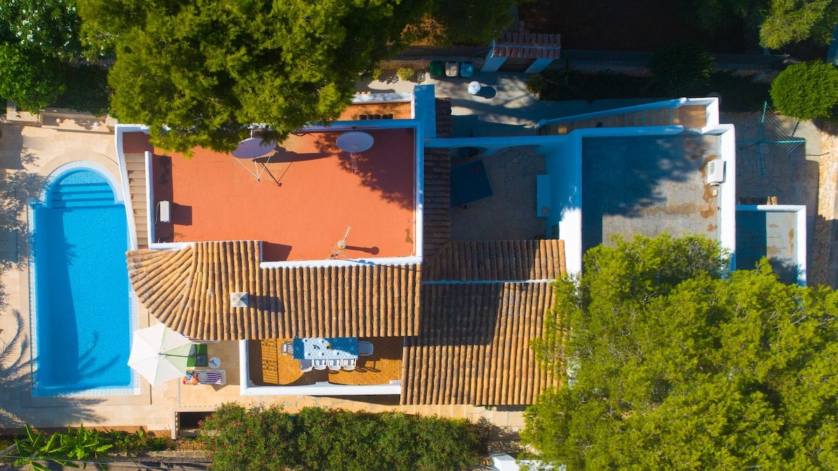 VILLA CON PISCINA PRIVADA EN PUERTO DE CALA D’OR gallery image 5