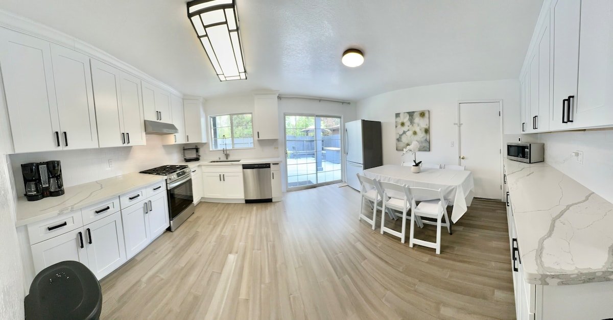 Central Palo Alto Home with AC gallery image 5