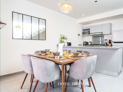 Spacious & Elegant Stay for Groups