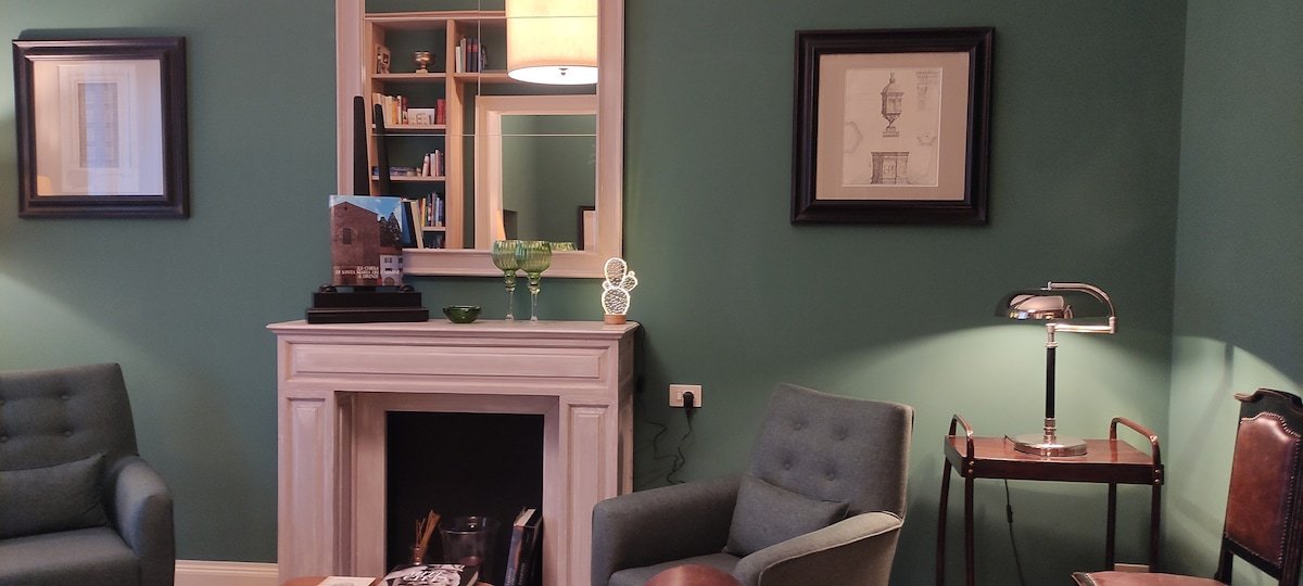 Villa in the city gallery image 3