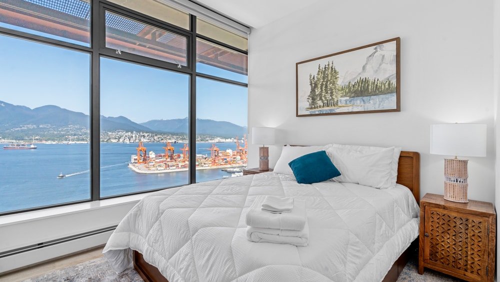 Penthouse w/ AC, Ocean Views & Free Parking gallery image 2