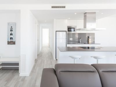 3-bedroom apartment with sea views, communal jacuz