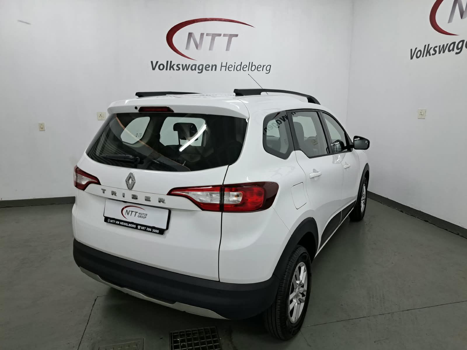 Used car gallery