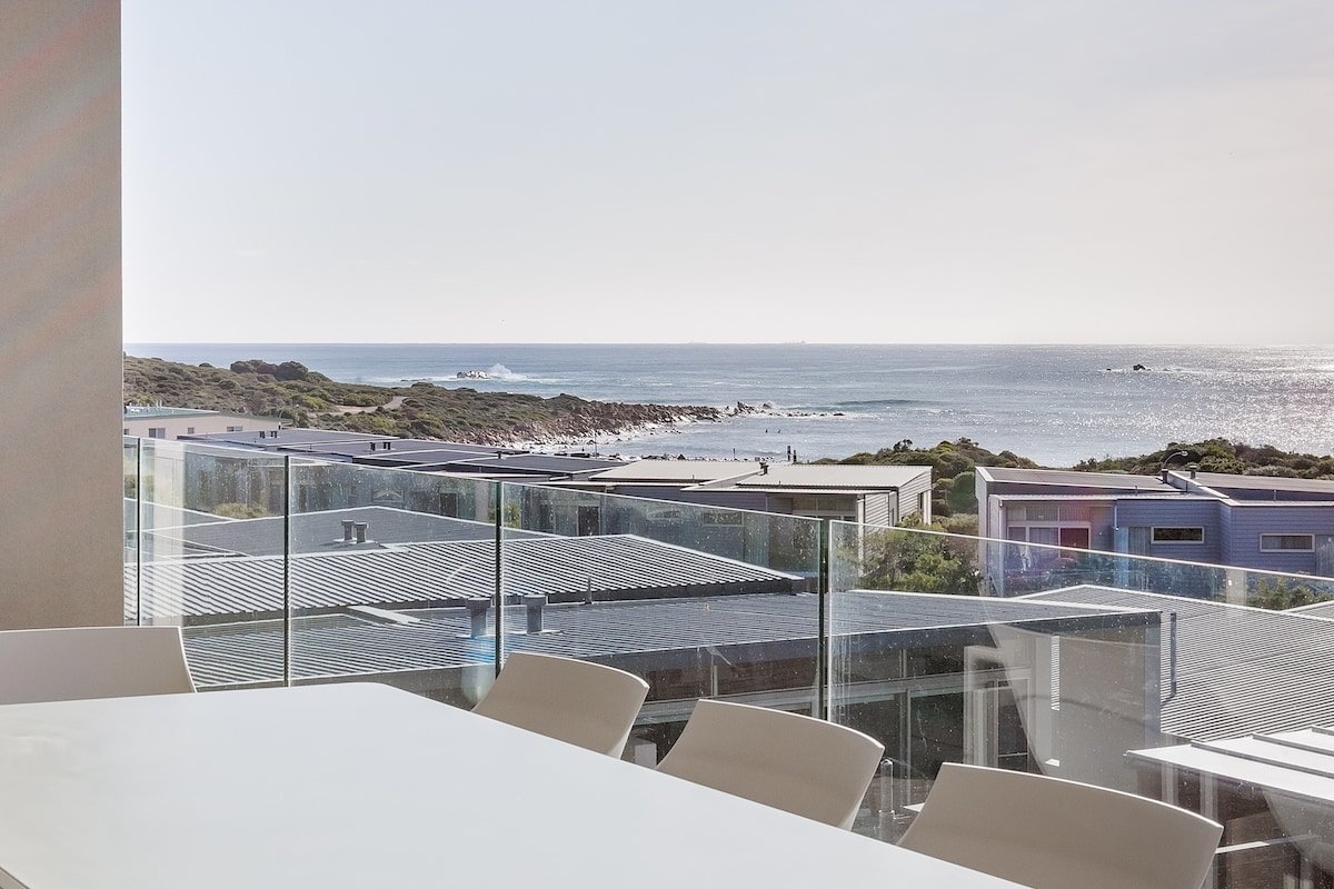 3 Bedroom Luxury Ocean View Villa @ Smiths Beach Resort gallery image 2