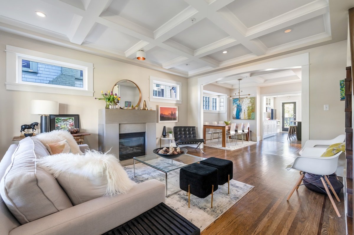 Bright Beautiful 3-Bedroom Duplex in Kitsilano gallery image 2