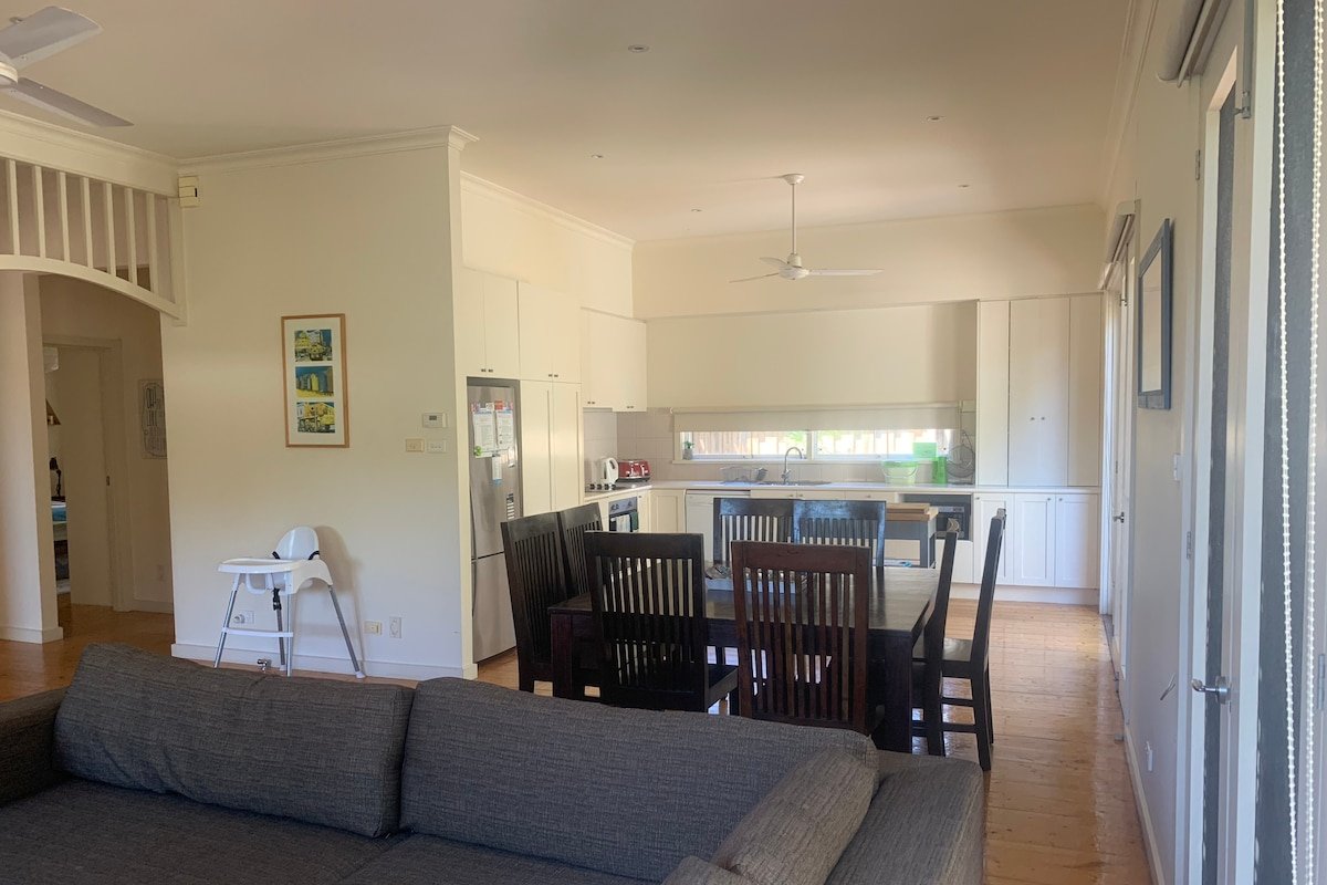Pet Friendly Home in Anglesea for Summer gallery image 5