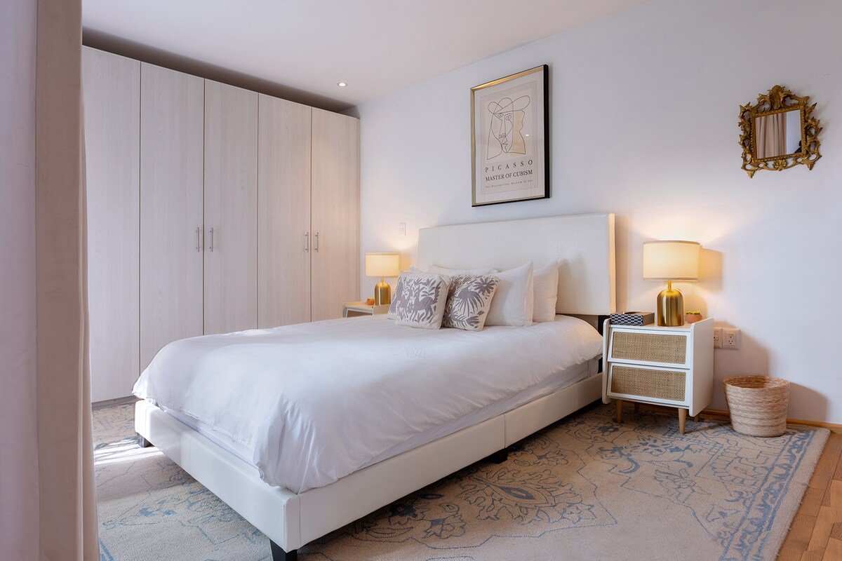 Sunny Condesa Apartment with AC & Private Rooftop gallery image 4