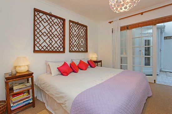 Photo 3 of Bungalow Sandy accommodation in Clifton, Cape Town with 4 bedrooms and 3 bathrooms