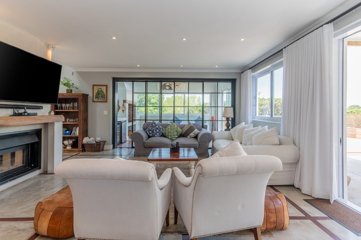 Long Beach View gallery image 3