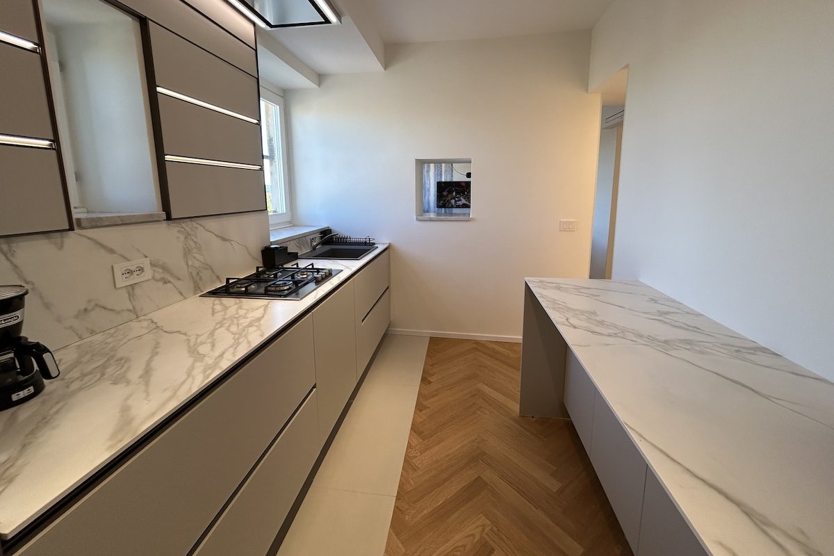 Arenula16 – Penthouse with 360° view terrace gallery image 4