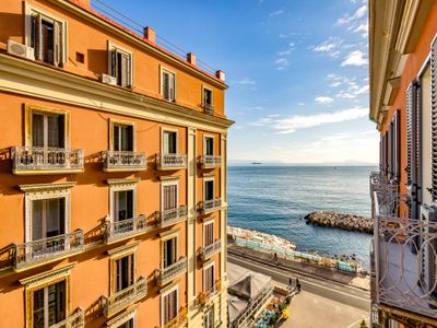 Large Luxury Apartment in Chiaia – Capri Sea View