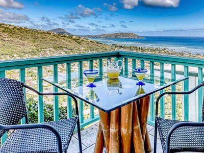 Panoramic Ocean & Mountain View, A Private Pool!