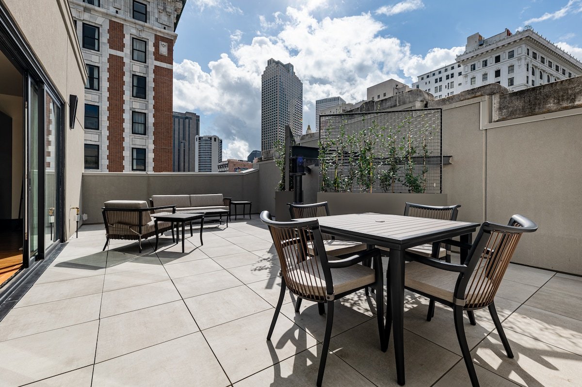 3BR Lavish Penthouse + Patio | Mayfair Hotel gallery image 3