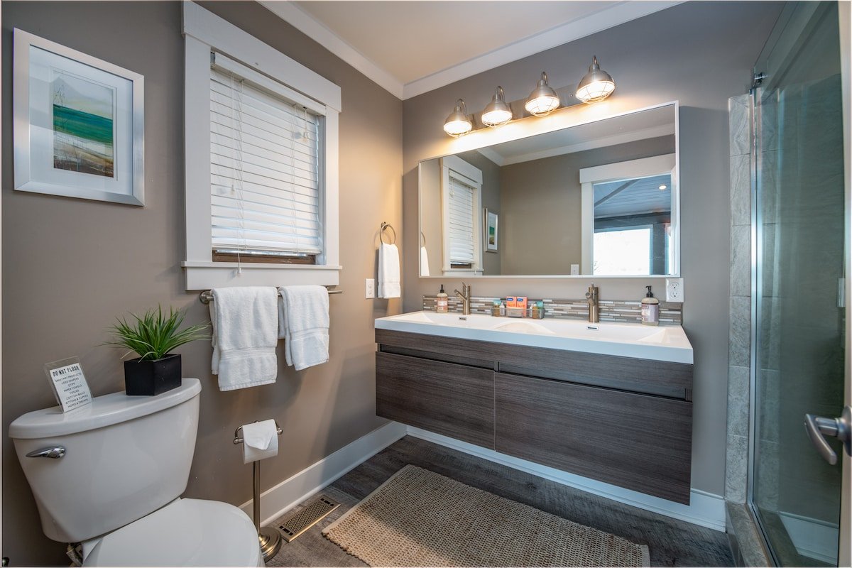 Lake Norman Breakaway gallery image 5