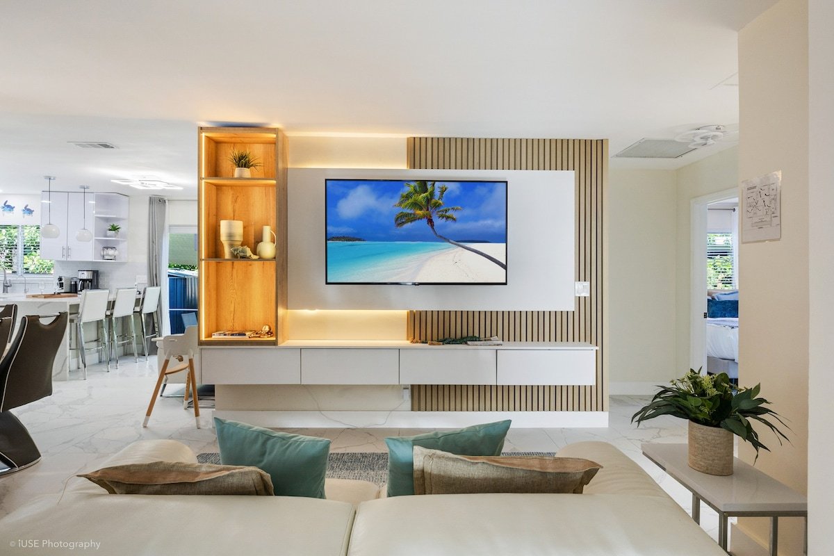 Coastal Paradise/GameR/MinGolf/PoolTable/4Bedrooms gallery image 4