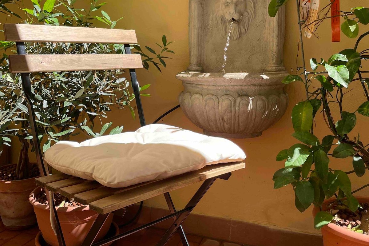 Casa Antica mit großer Privat-Terrasse in Rom gallery image 2