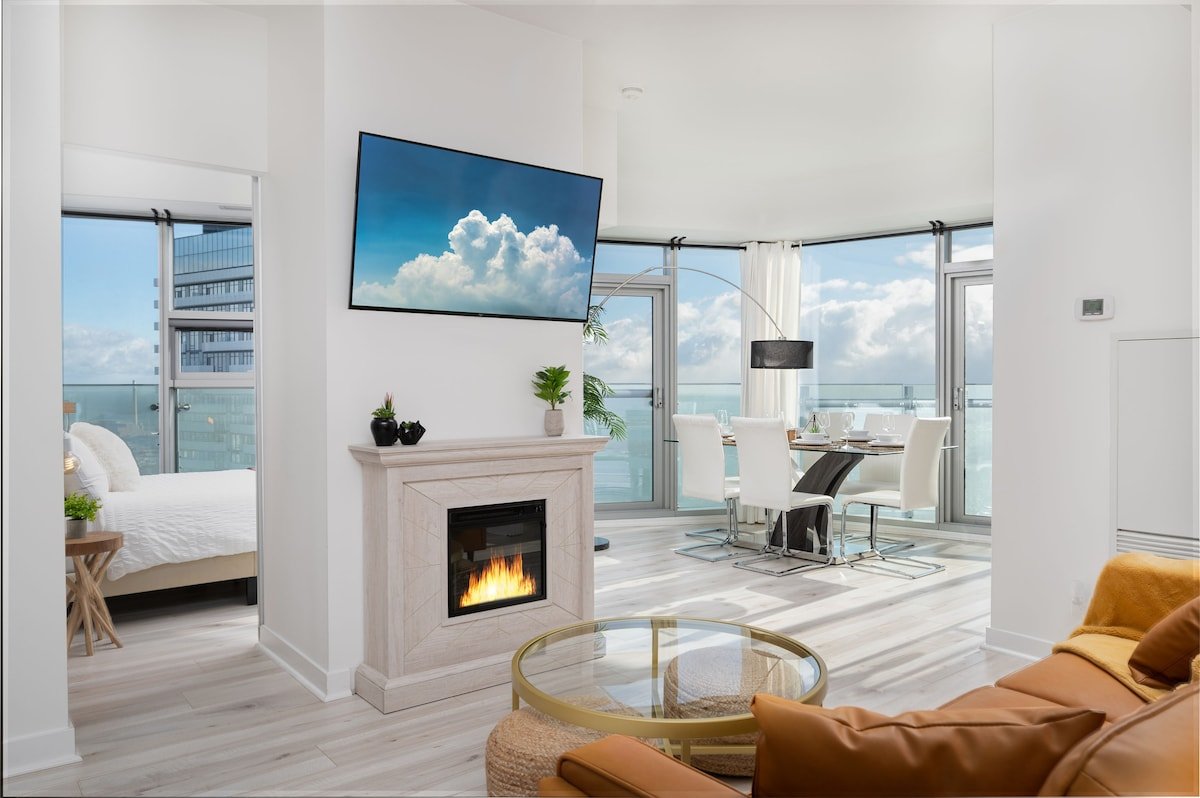 Luxury 3BR Sky Condo – Award Winning Design gallery image 3