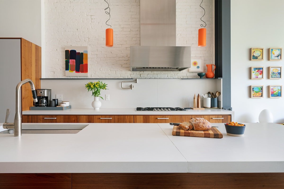 Summer NYC Brownstone gallery image 3