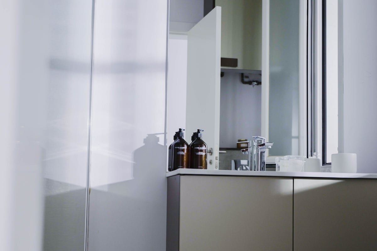 Wonderful 2BR/2BA flat overlooking Pedro Zerolo S gallery image 5