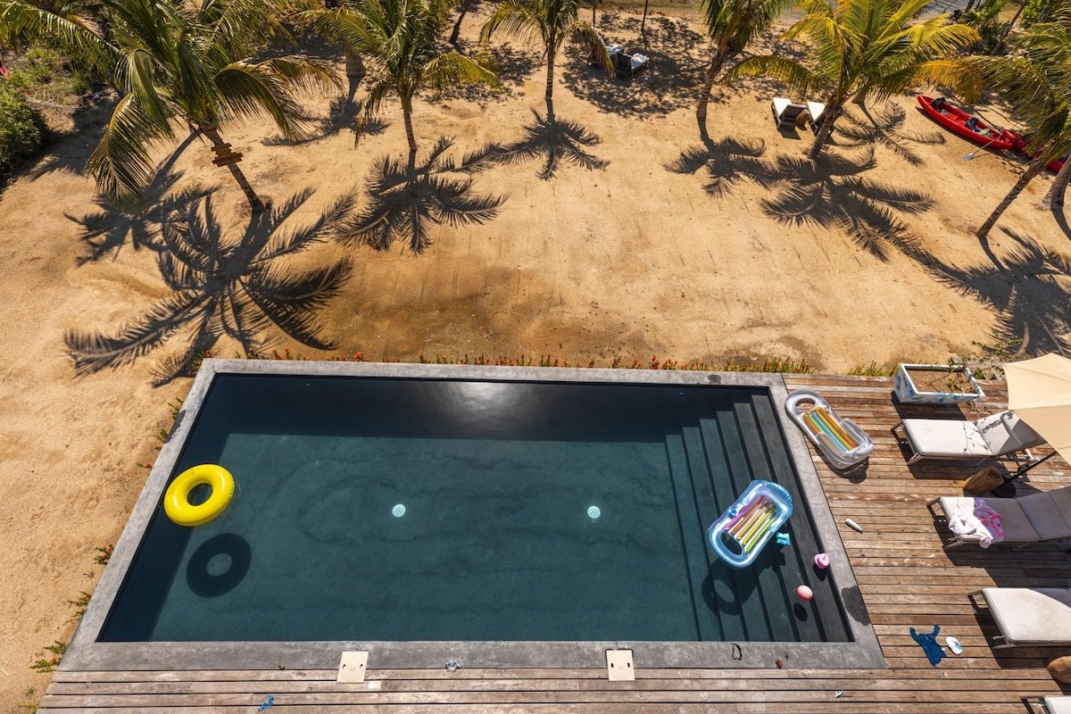 NEW Modern Ocean Front Villa on Private Island gallery image 5