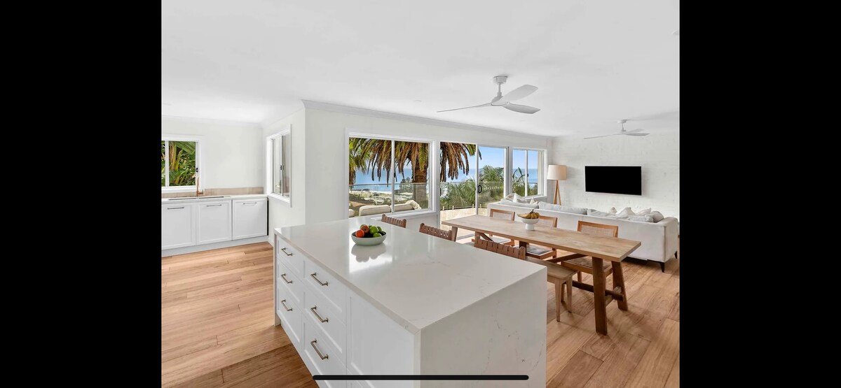 Villa Capriccio – Top Floor Apartment gallery image 5