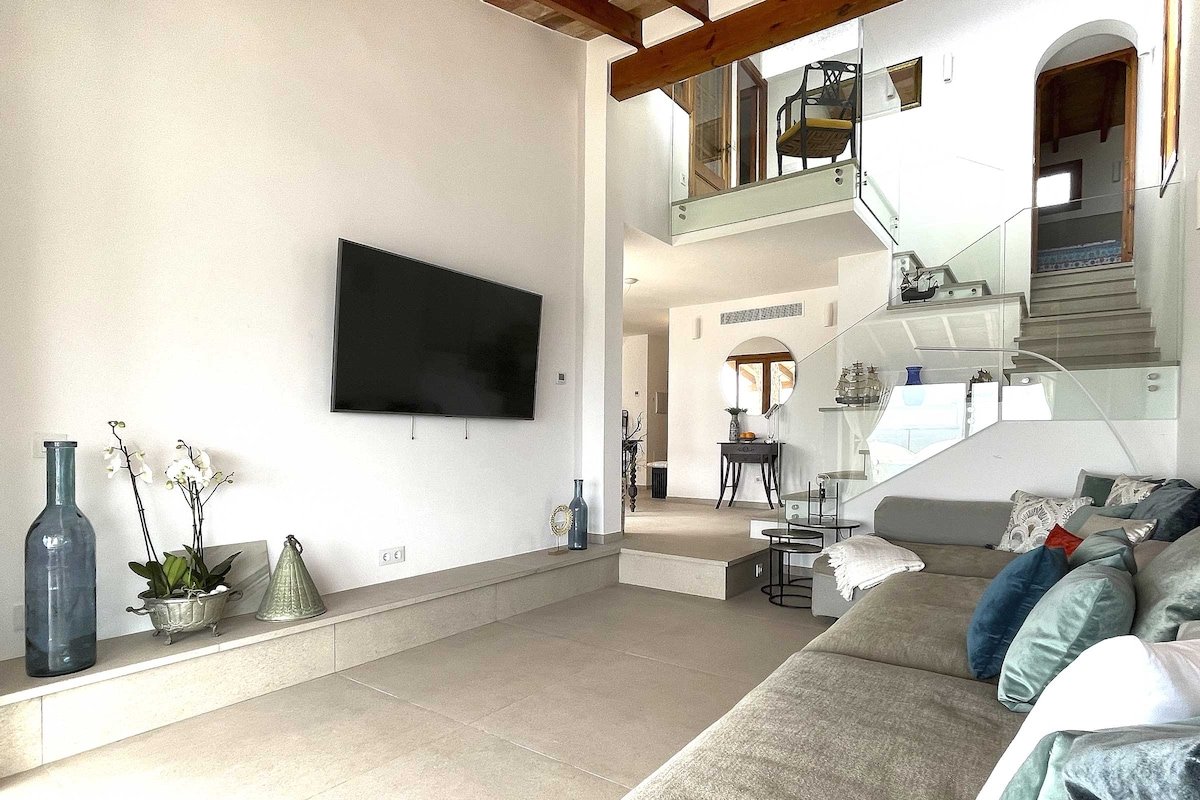 1st sea line Villa “Tre Pini” Cala Pi, Mallorca gallery image 5