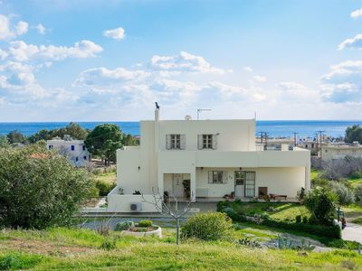 Family Villa NIKOS Meerblick&heizbarer Pool! Luxus