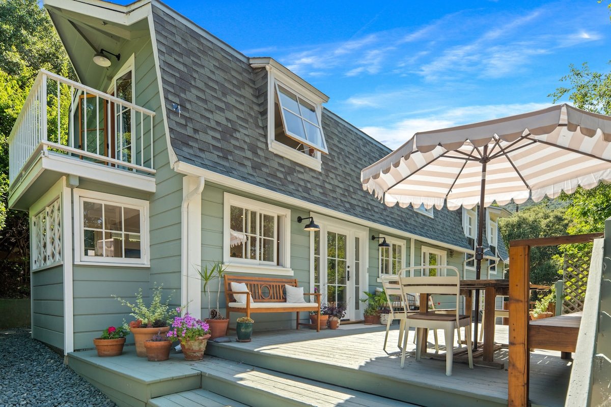 Fernwood Canyon Escape w/Sauna, Bocce & Cottage gallery image 4