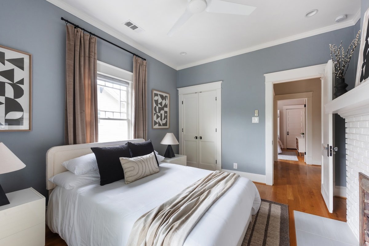 Canvas Haven – NEW! Chic Designer VaHi Retreat gallery image 5