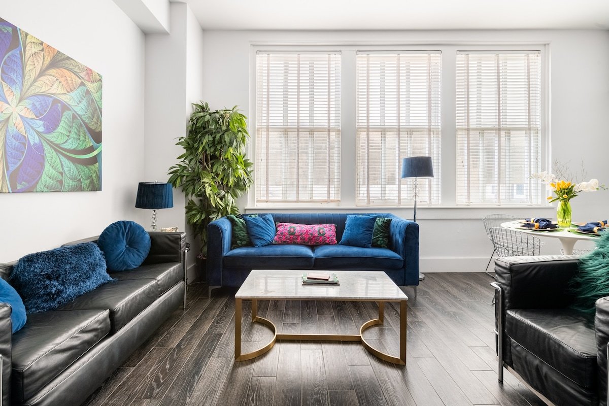 4 Bedroom 4 Ba 2 blocks off Bourbon Prime Location gallery image 5