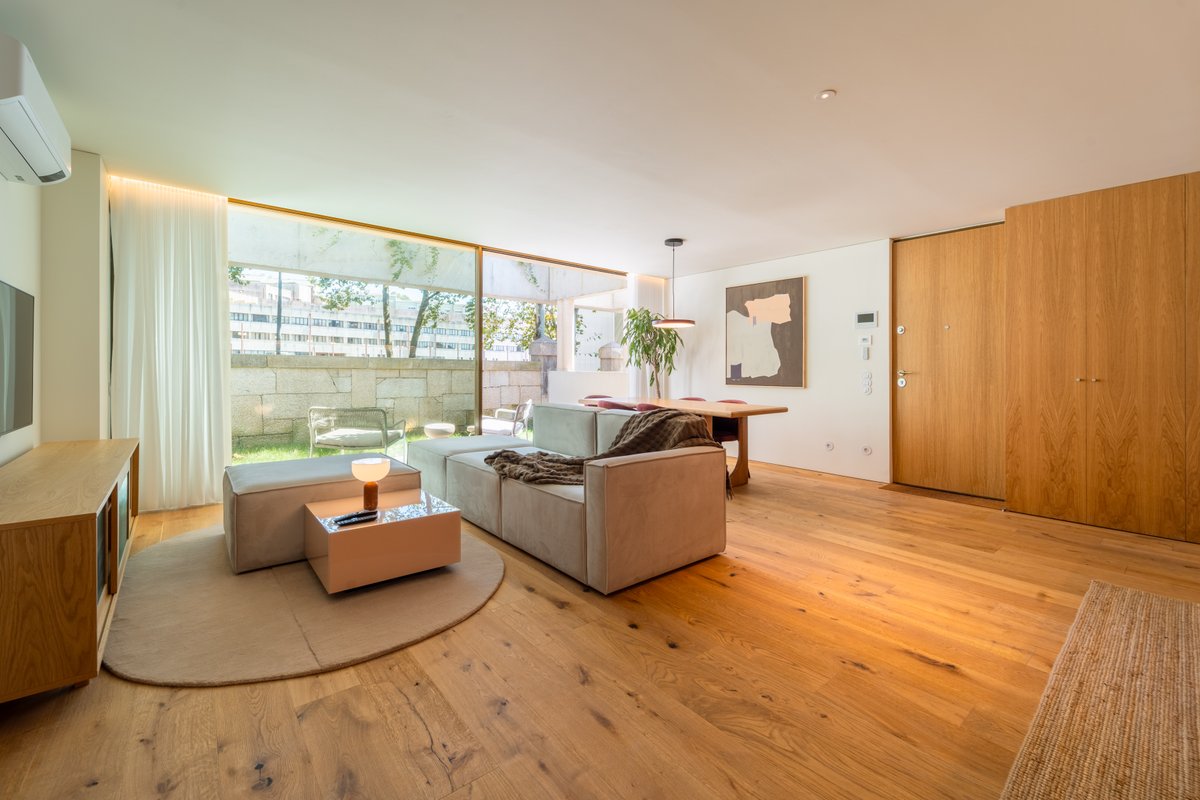 The Burgundy by Lovely Memories – DPV Residences