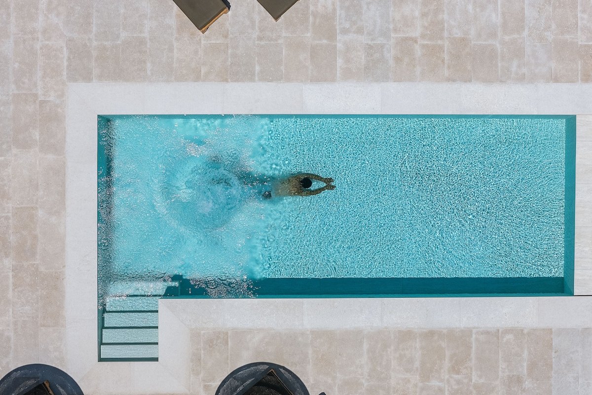 Sophisticated Design & Endless Views by etouri gallery image 3